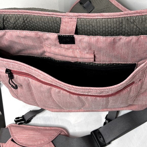 Vaude Messenger/Laptop Bag - Picture 3 of 9